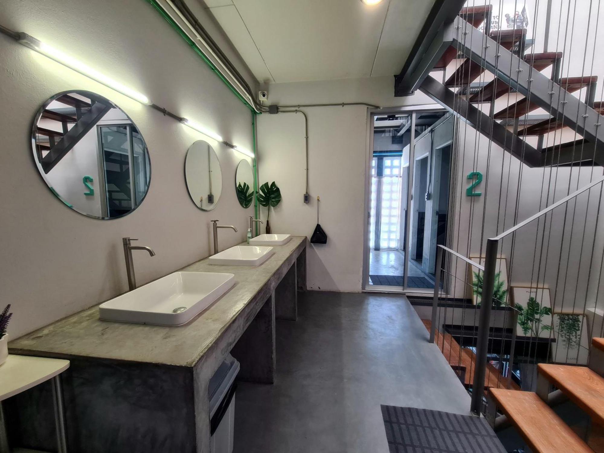 Hybrit Hostel&Cafe Hatjaj Kültér fotó